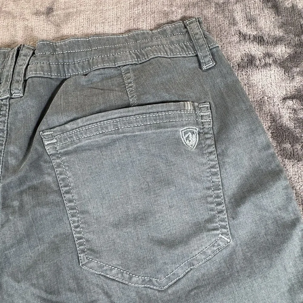 KUHL Sz 8 Kultivatr Shorts Womens Muted Teal Gray 4